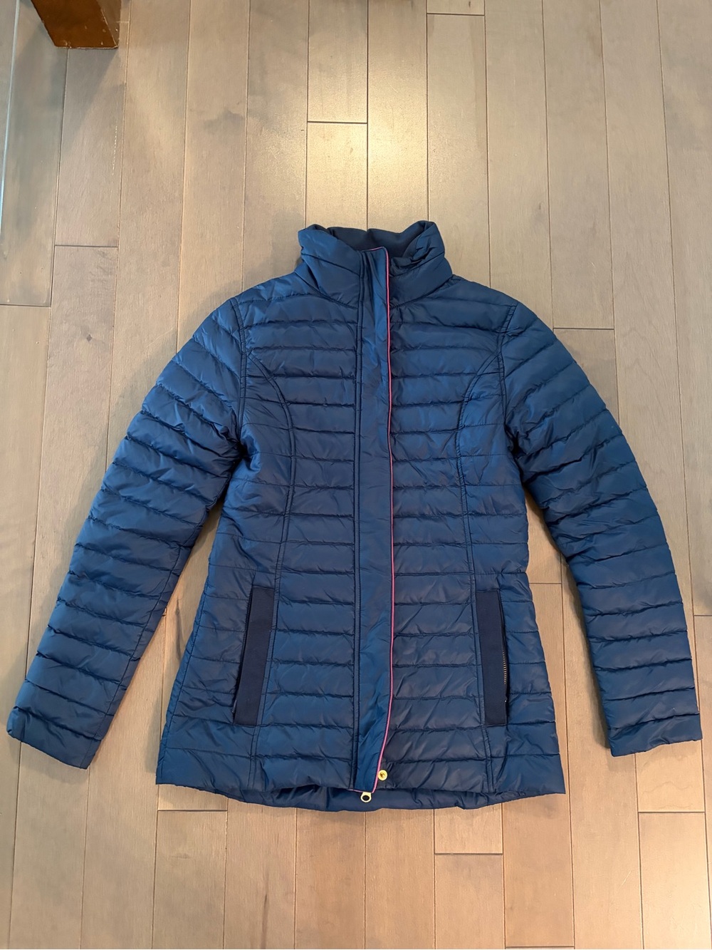 Vineyard Vines Navy Lightweight Packable Puffer with Pink Trim